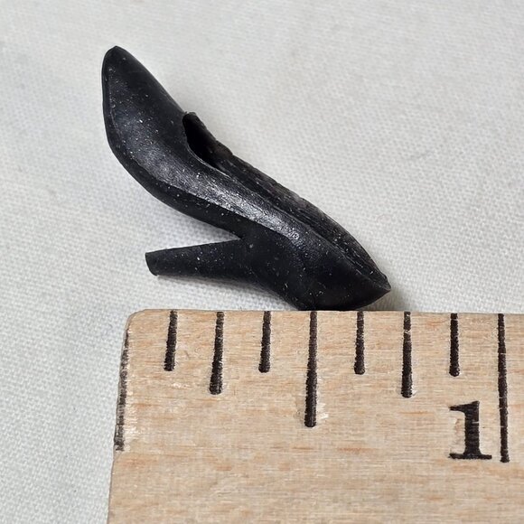 Vintage Barbie Shoes 1960s Black Pumps High Heels 2 holes 1960s version Retro - Picture 7 of 7